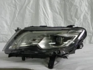 Фара левая Geely Atlas LED (уценка) 7051003200*